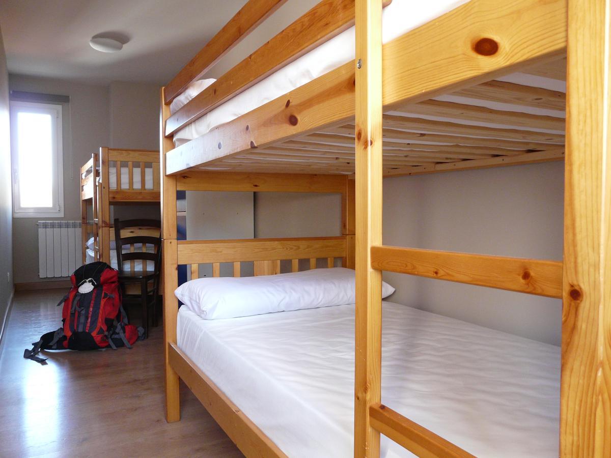 Albergue San Nicolas Larrasoana Kültér fotó